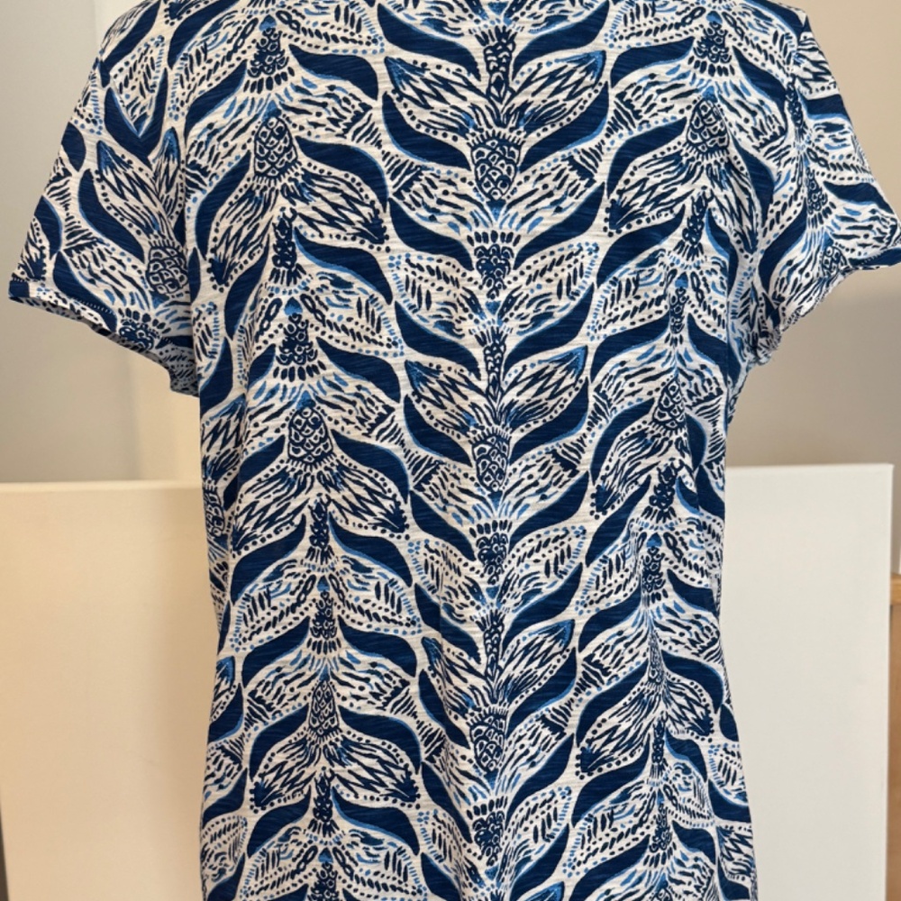 Lilly Pulitzer Etta V Neck Mermaid Tail Tee Shirt Size M - Picture 5 of 6
